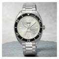 Reloj Qyq Metal Hombre 42mm Q08c-002py Plateado