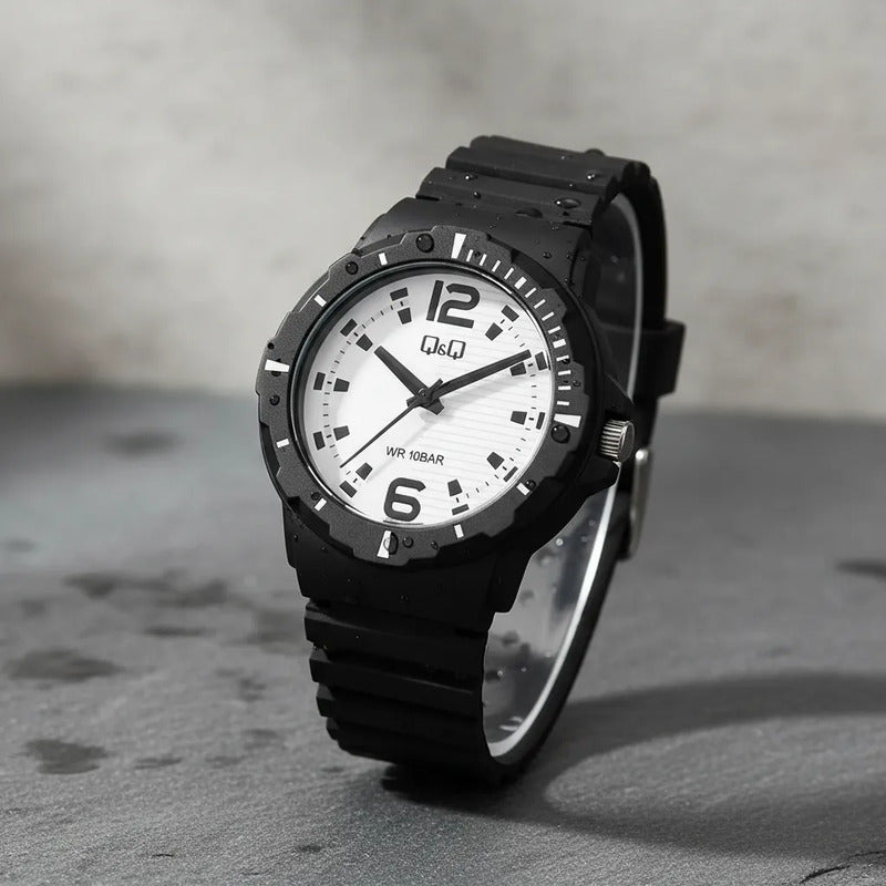 Reloj Q&q Pvc Modelo V02a-005vy Negro Blanco V02a005vy