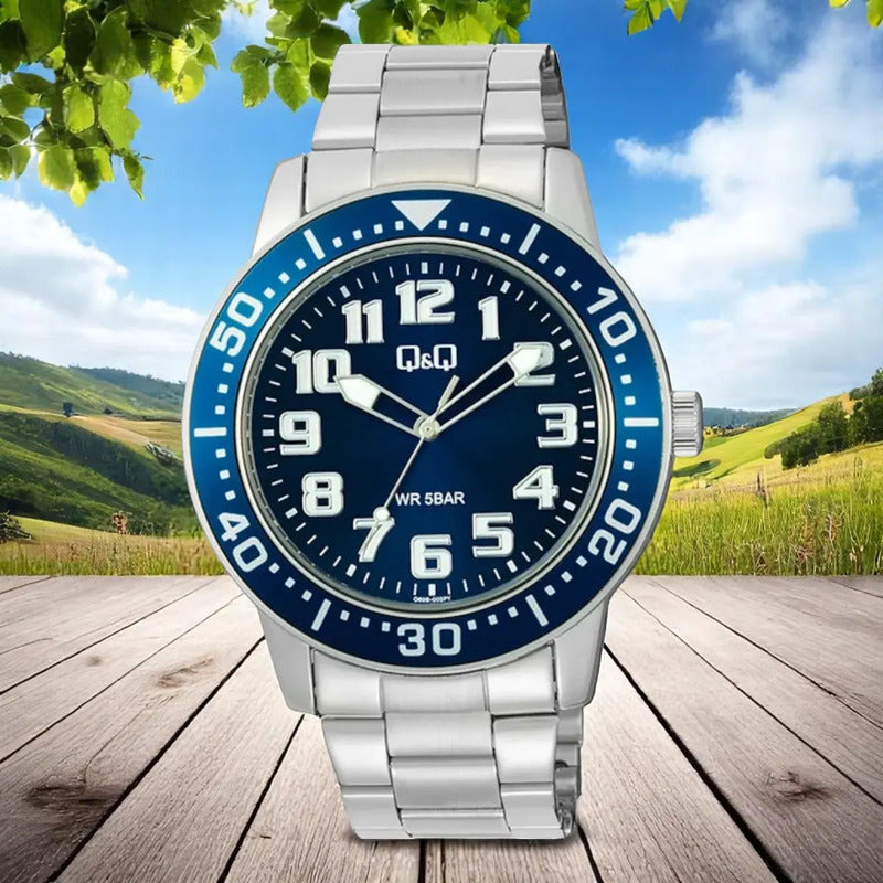 Reloj Q&q Metal Hombre 45mm Q60b-002py Plateado Acero Azul