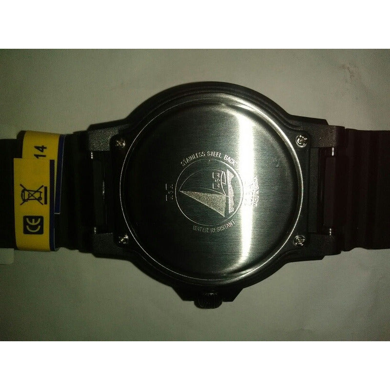 Reloj Q&q De Hombre Vr18j003y Casual By Citizen Negro Fondo Blanco Blanco
